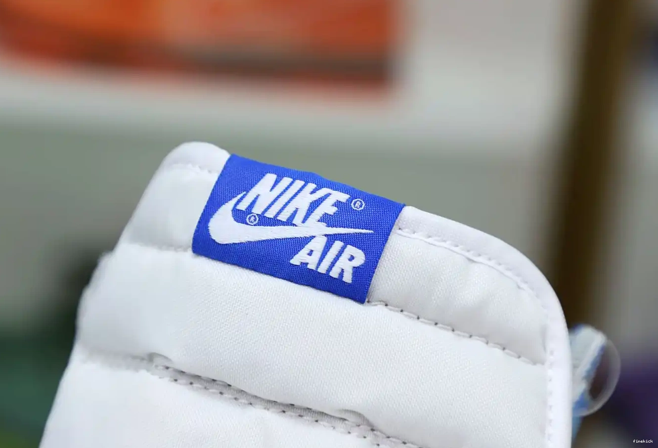 RETRO AIR 1 OG JORDAN 'HYPER ROYAL' HIGH 0328